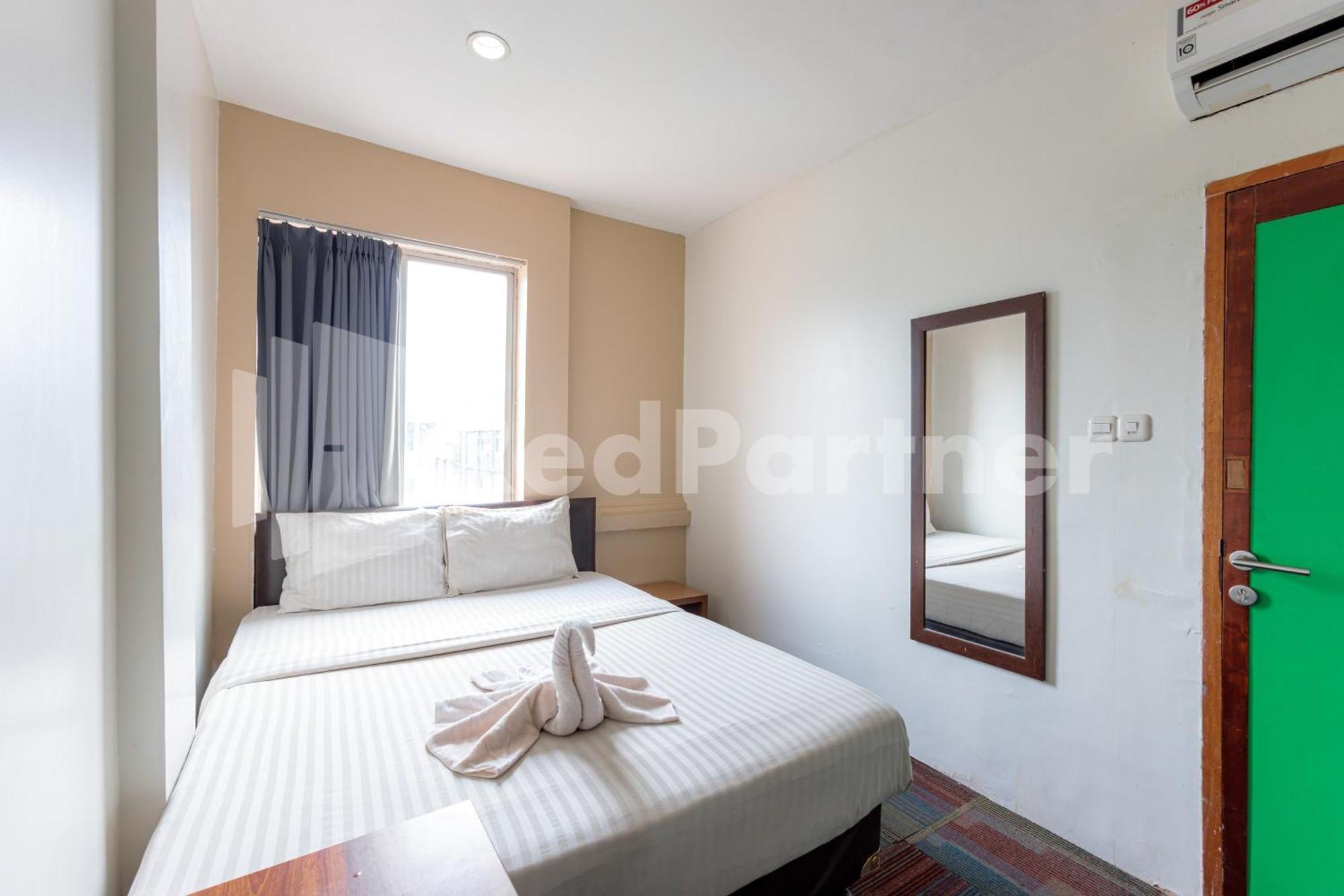Ichiza Room Redpartner Jakarta Exterior photo