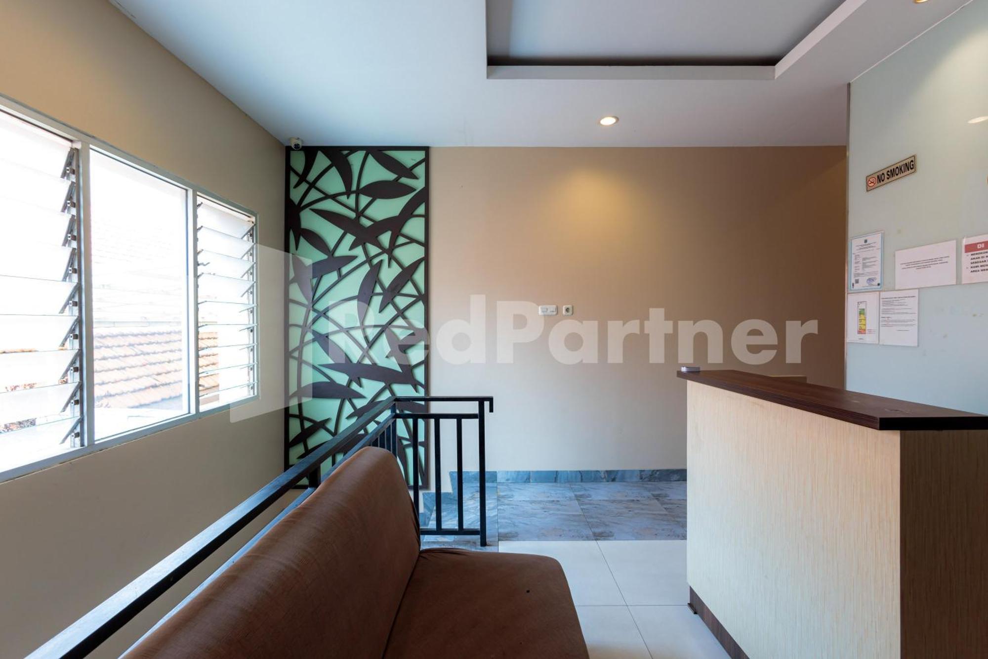 Ichiza Room Redpartner Jakarta Exterior photo