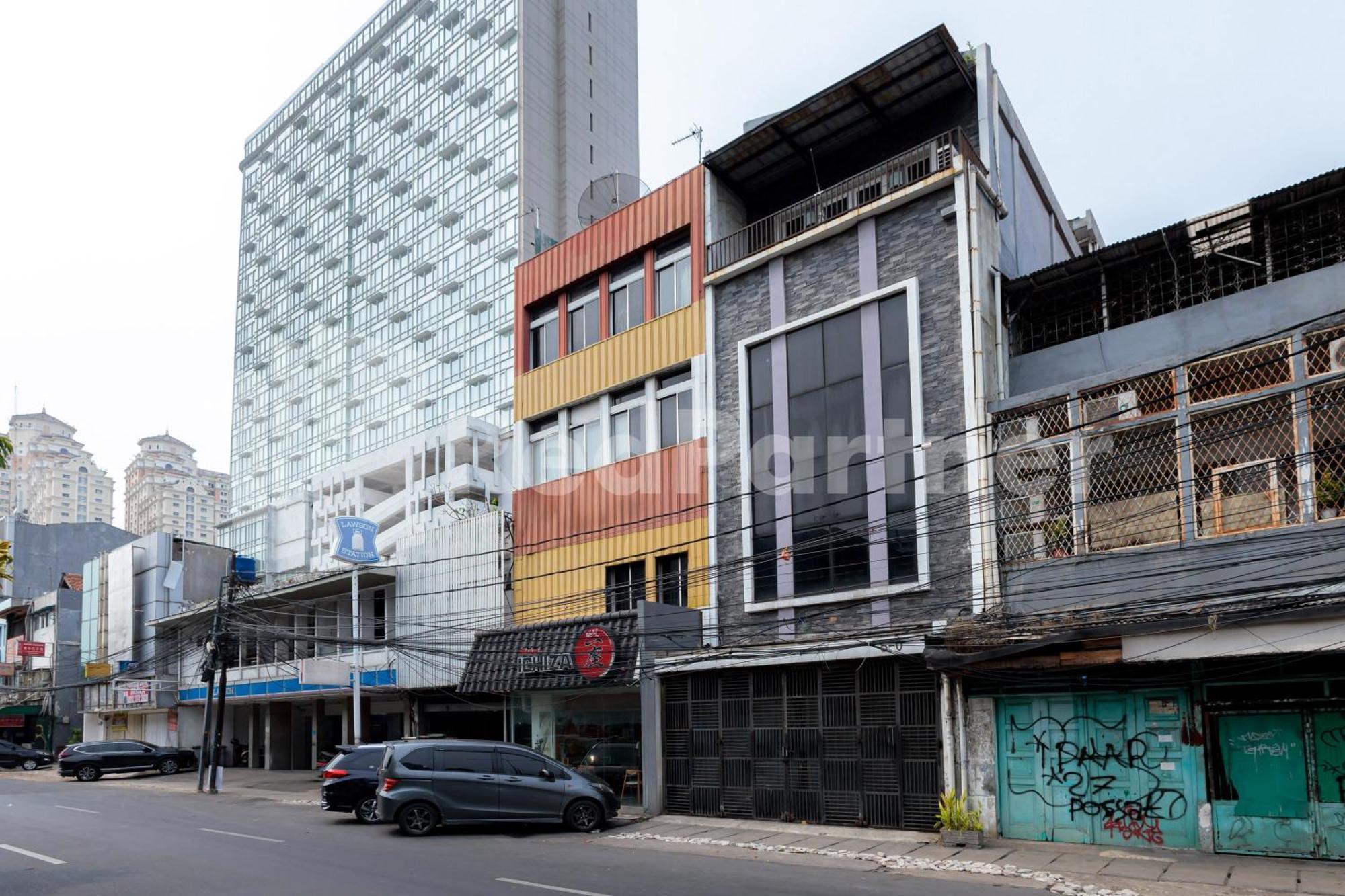 Ichiza Room Redpartner Jakarta Exterior photo