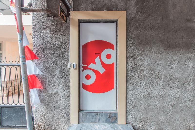 Ichiza Room Redpartner Jakarta Exterior photo