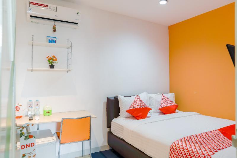 Ichiza Room Redpartner Jakarta Exterior photo
